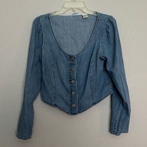 Levi’s Long Sleeve Button Down Shirt